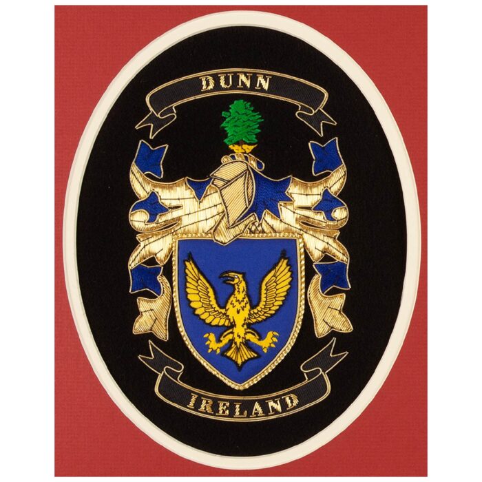 Single Embroidery Set – Elegant family coat of arms embroidered on velvet, displayed in a wooden frame with double matting